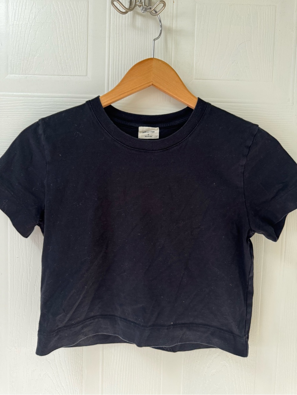 Wilfred Black Short Sleeve Cropped Tee - womens